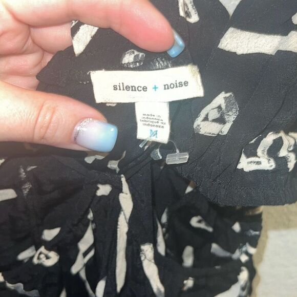 ✨Urban Outfitters Silence + Noise Cutout Front Silky Tank Sz Medium Dress✨ - Picture 8 of 10